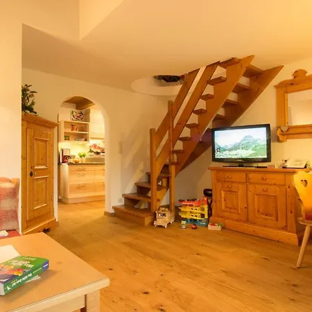 Beiser Astrid Haus Schonblick Tannberg