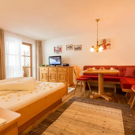 Beiser Astrid Haus Schonblick Tannberg
